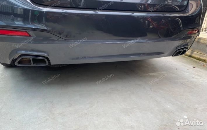 Накладки на выхлоп BMW 5 G30 G31 черные