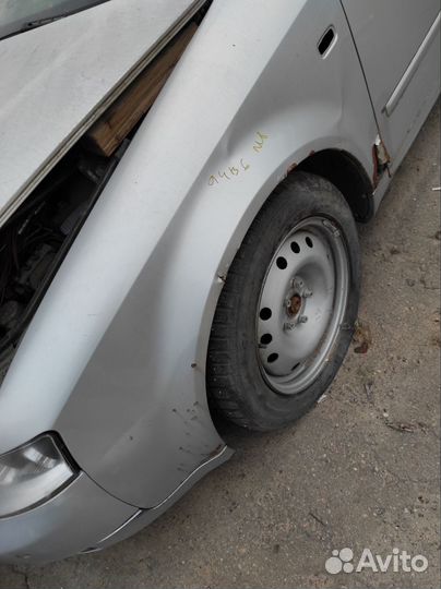 Крыло переднее левое audi a4 b6