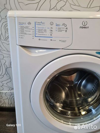Стиральная машина indesit