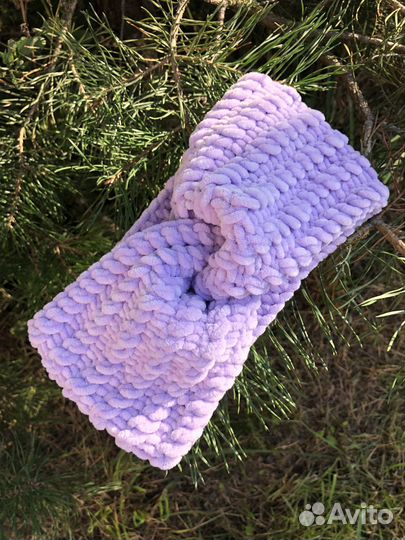 Повязка на голову вязаная