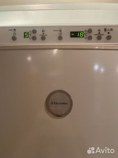 Холобильник б/у Electrolux
