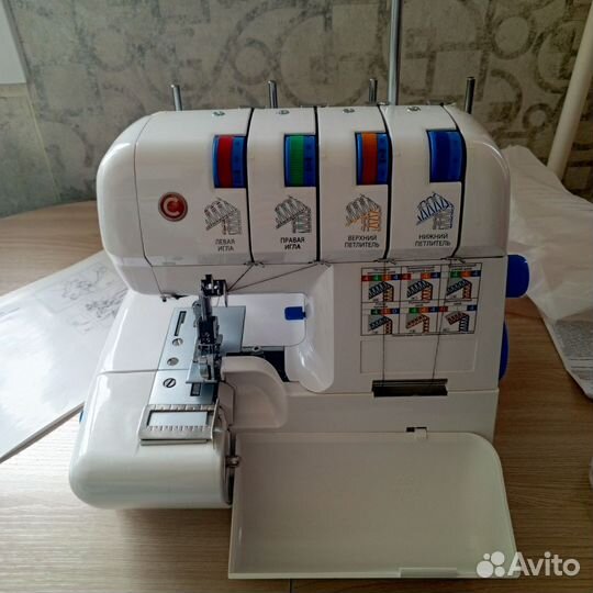 Оверлок Comfort 550