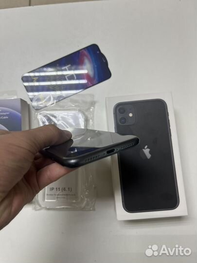 iPhone 11, 64 ГБ