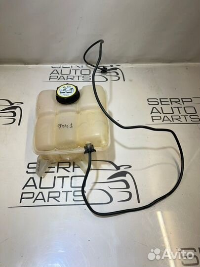 Бачок расширительный Ford Focus 3 CB8 1.6L duratec