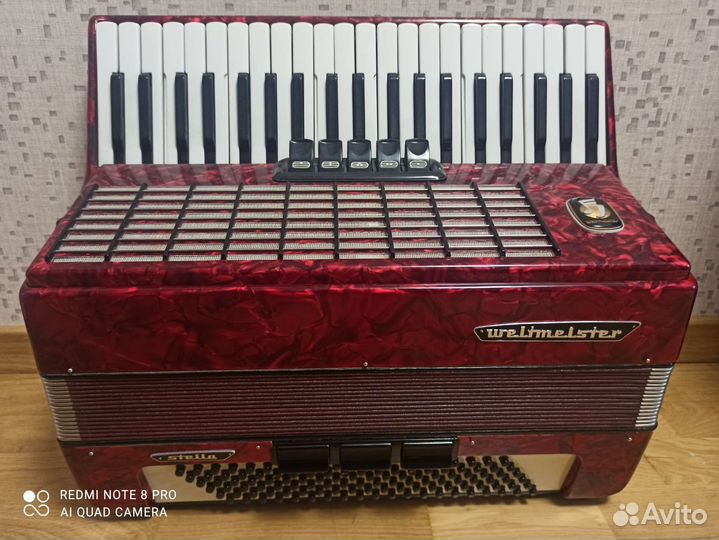 Аккордеон Weltmeister Stella
