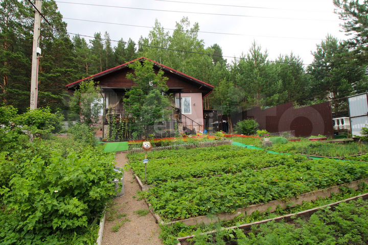 Дом 76,7 м² на участке 10,1 сот.