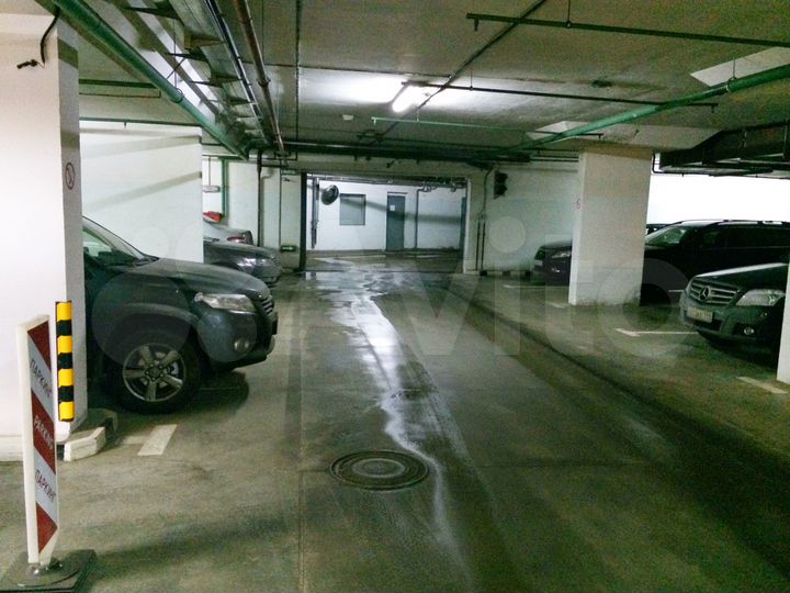 Машиноместо, 26 м²