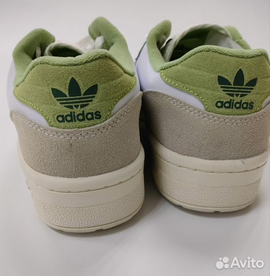 Кроссовки Adidas 41-45 натуральная кожа