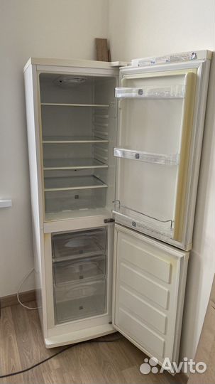 Холодильник бу маленький