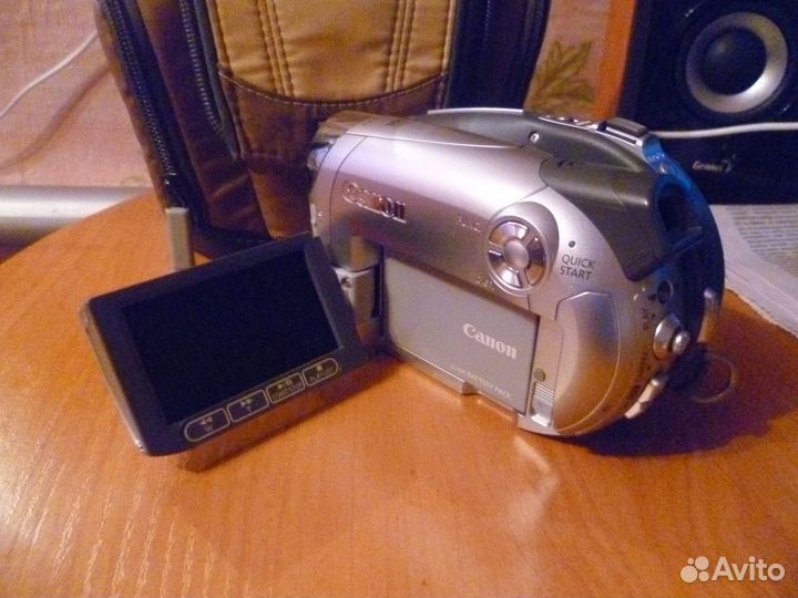 Видео-камера Canon