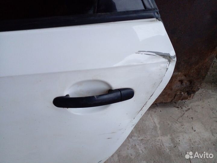 Дверь задняя левая Volkswagen Polo седан 2013г