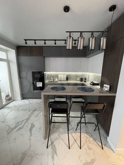 3-к. квартира, 77,9 м², 6/17 эт.