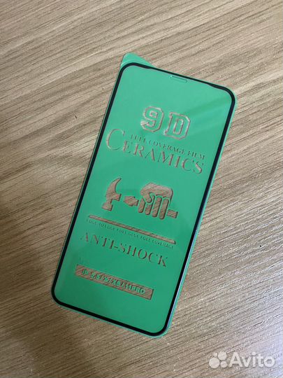 Чехлы и стекло на iPhone 11 pro