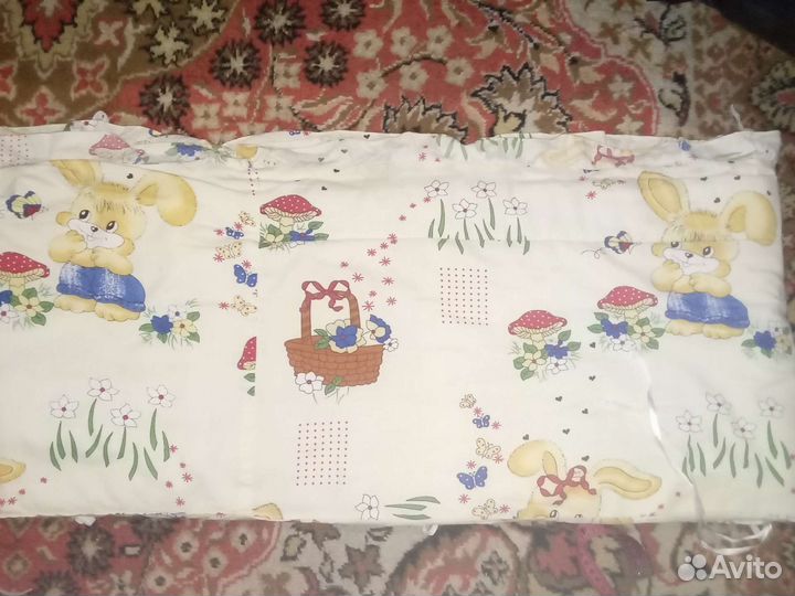 Бортик в кроватку