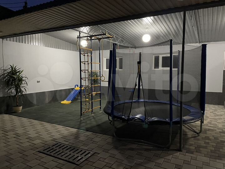 Комната 25,4 м² в 5-к., 1/1 эт.