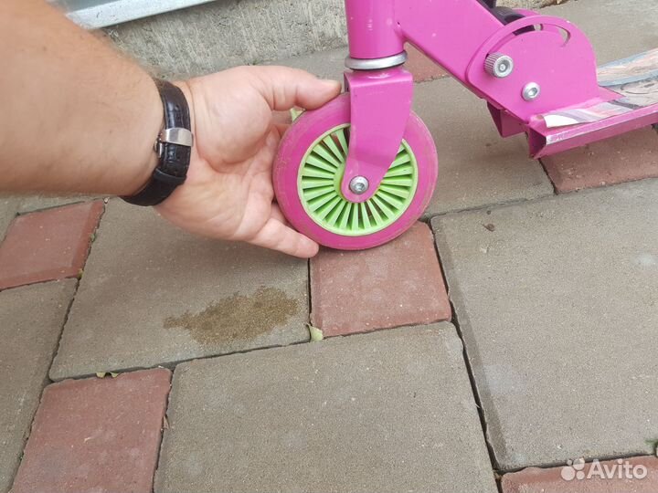Продается двухколесный самокат scooter