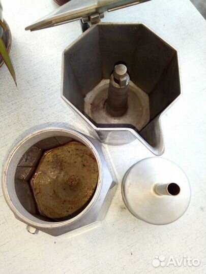 Старая кофеварка