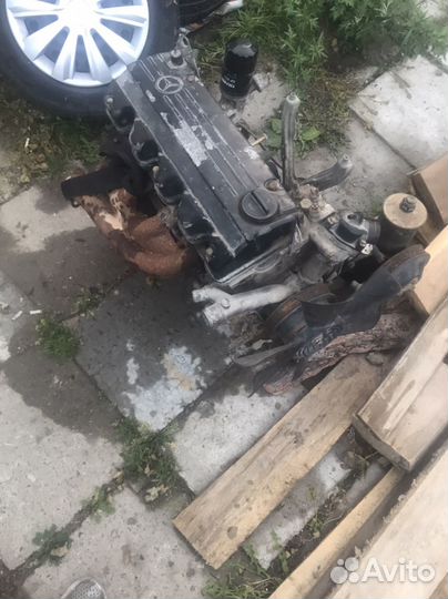 Двигатель 102 962