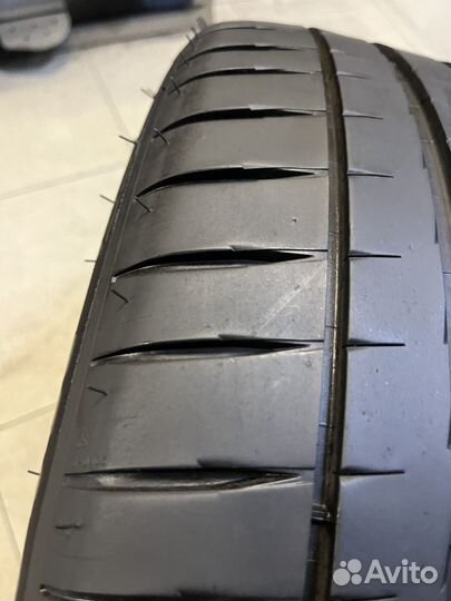 Michelin Pilot Sport 4 245/40 R19