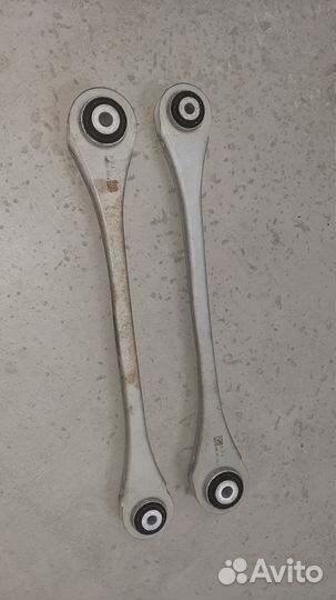 Рычаг задний правый Audi Q7 4M0501530N