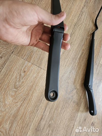 Поводки дворников VW Jetta 6 крепление крючки