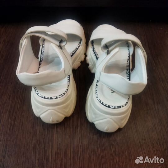 Босоножки женские 37 размер бу