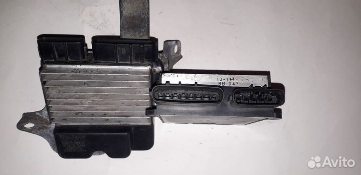 Блок управления форсунками Toyota Avensis
