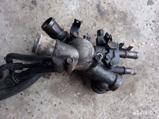 Корпус термостата Sonata NF Magentis 2