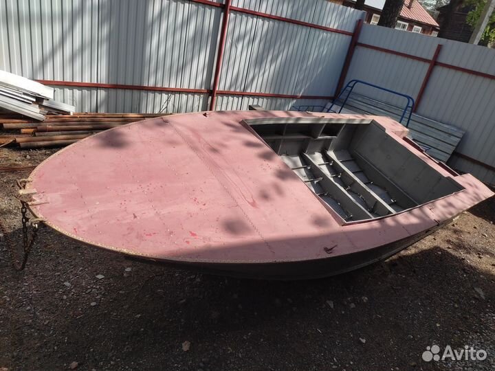 Лодка Днепр