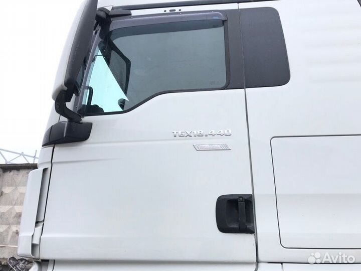 Дверь в сборе левая Man