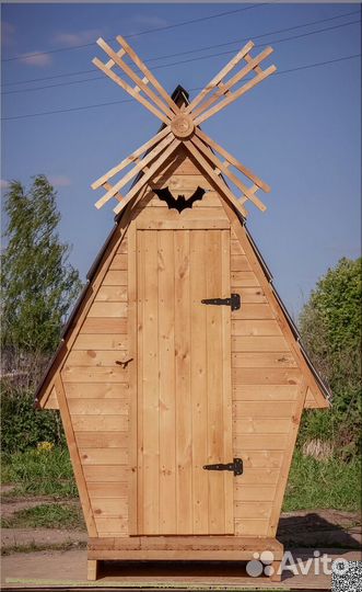 Дачный туалет деревянный