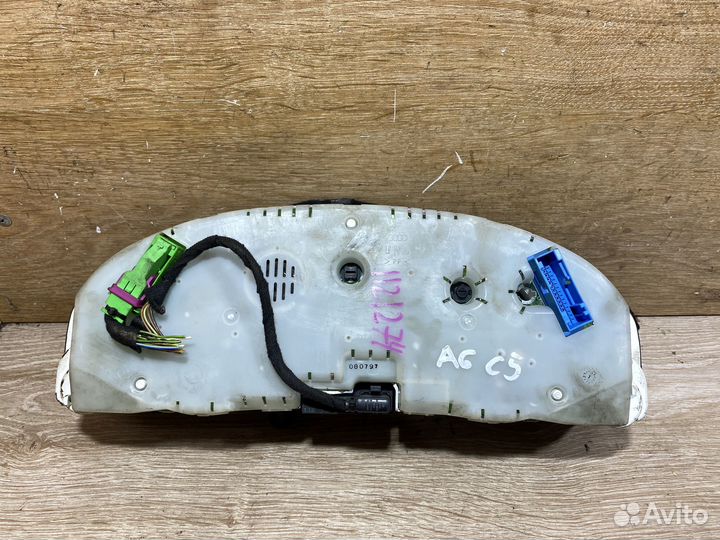 Панель приборов Audi A6 C5 бензин 1121274