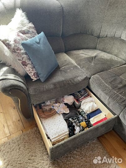 Большой угловой диван раскладной бу