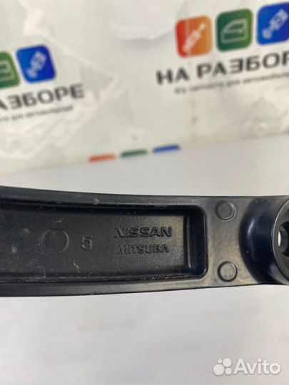 Щетка стеклоочистителя передняя правая Nissan