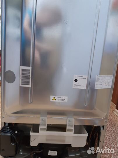 Холодильник sharp