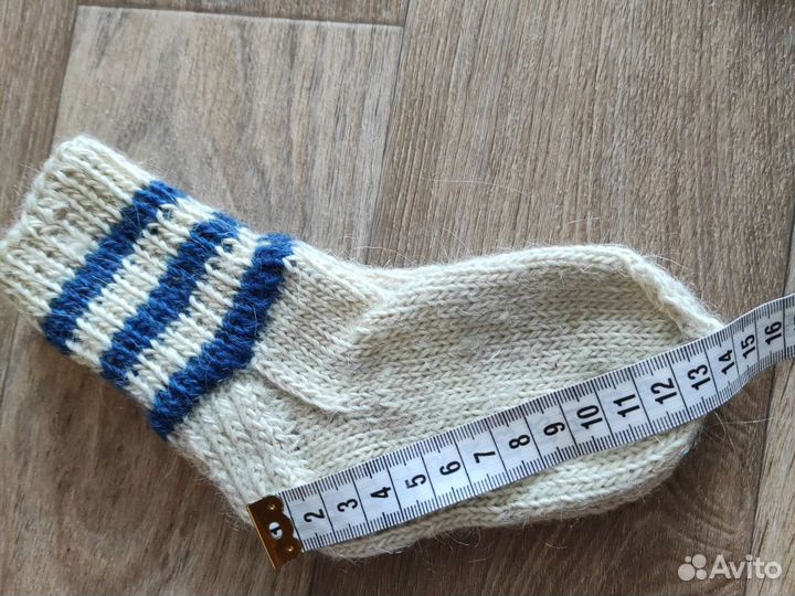 Носки и варежки вязаные детские