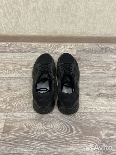 Кроссовки Adidas Response Performance FY9576
