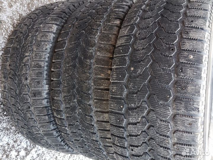 Yokohama F700Z 285/60 R18