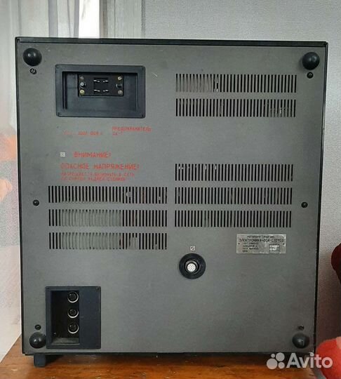 Катушечный магнитофон и другая аппаратура