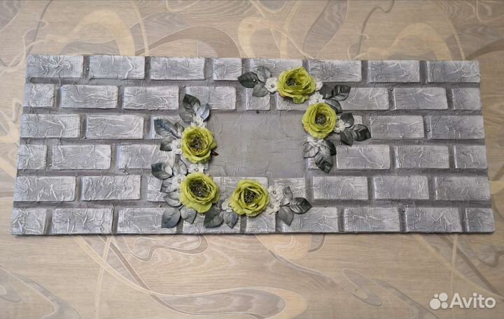 Панно с часами