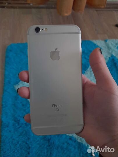 Телефон iPhone 6s