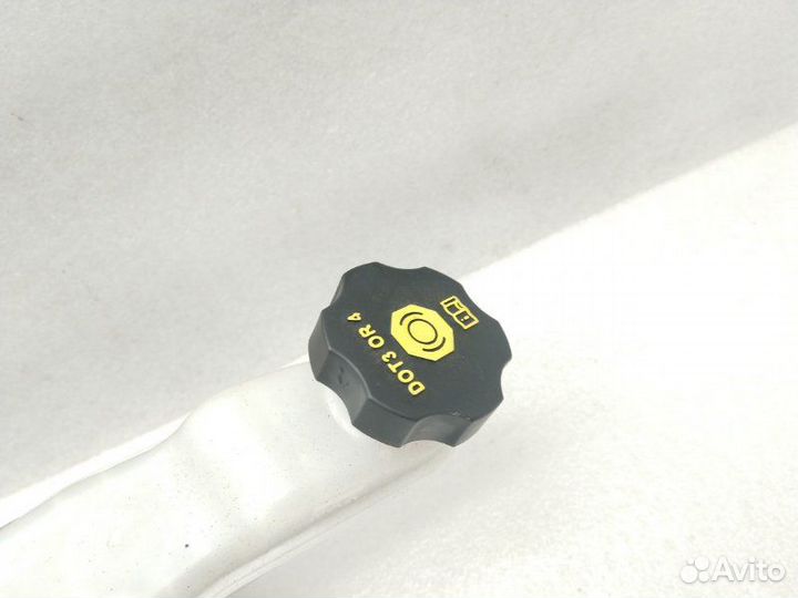 Главный тормозной цилиндр Kia Ceed CD G4FG 2019