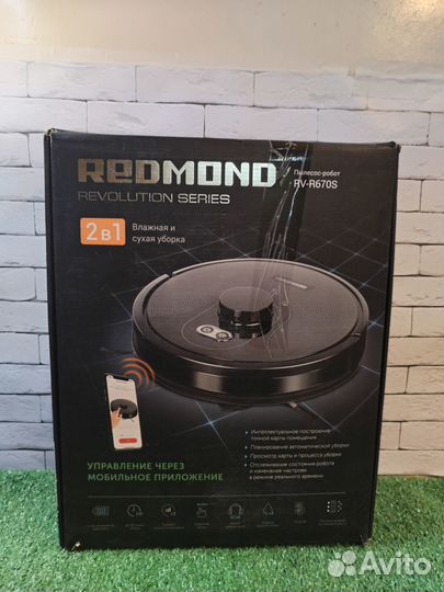 Робот-пылесос Redmond RV-R670S