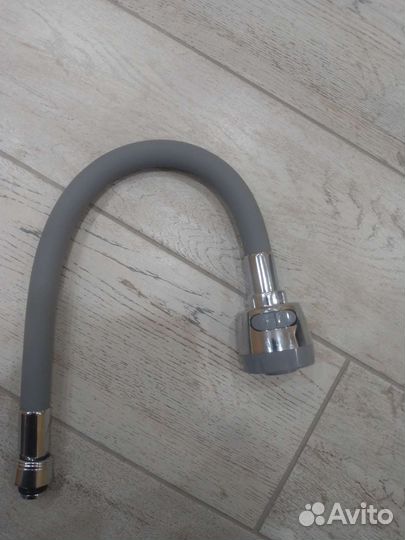 Кран гибкий к смесителю новый