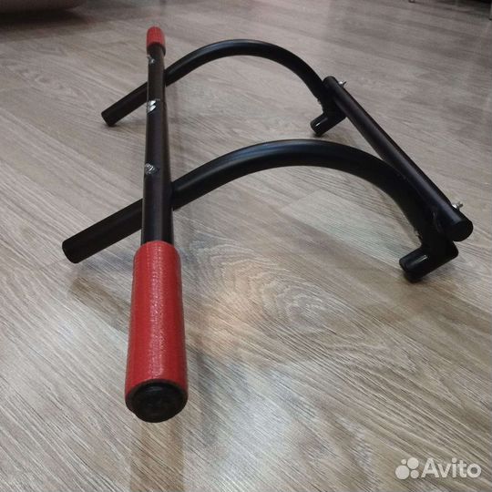Турник настенный бу