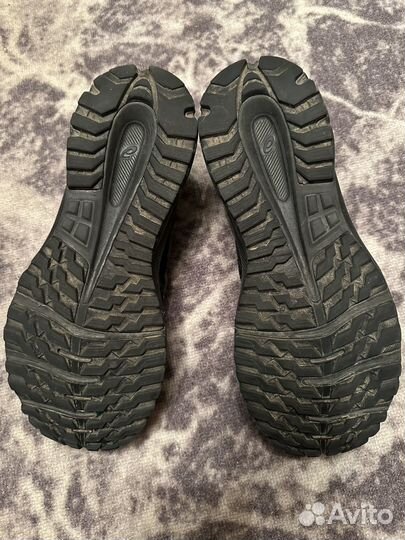 Кроссовки Asics