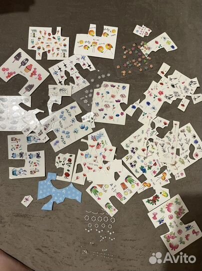 Слайдеры и фольга для дизайна ногтей