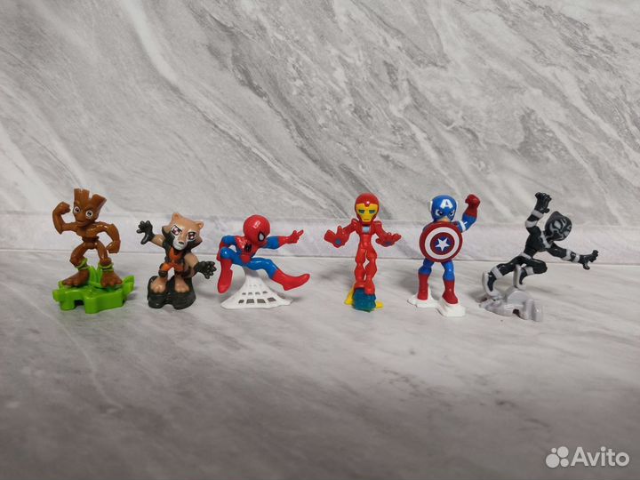 Киндер Марвел 2021-2022