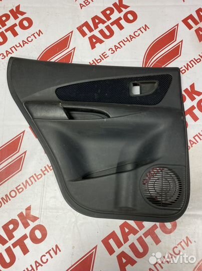 Обшивка двери Hyundai Tuscon 2007