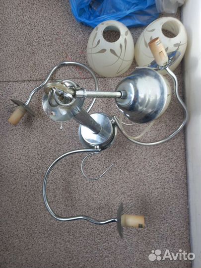 Люстра потолочная трехрожковая